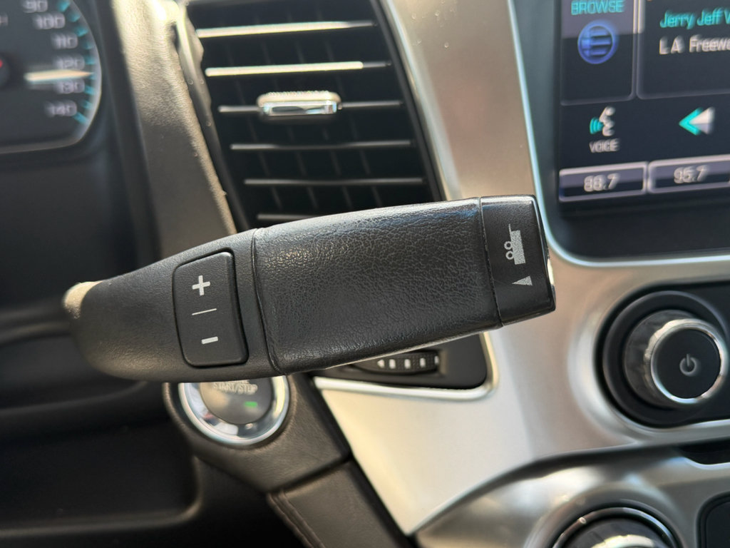 Used 2015 Chevrolet Suburban LTZ RWD image 26