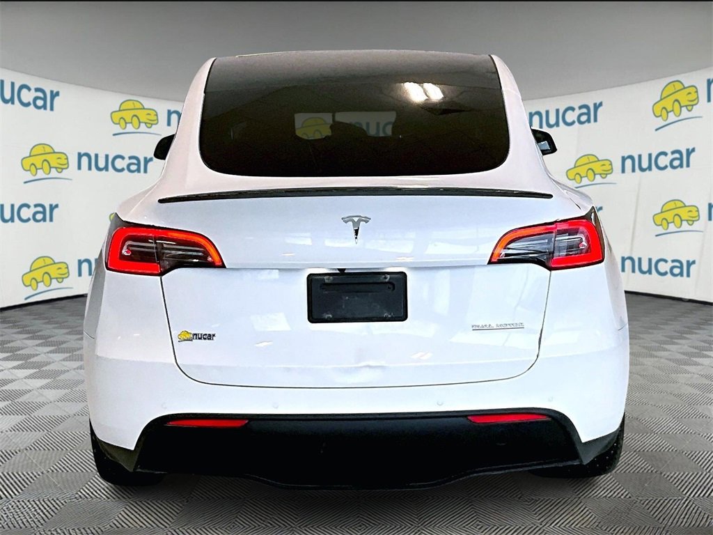 Used 2022 Tesla Model Y Performance image 5