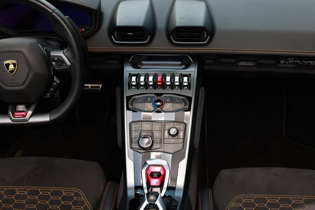 Used 2019 Lamborghini Huracan LP 580-2 RWD image 51