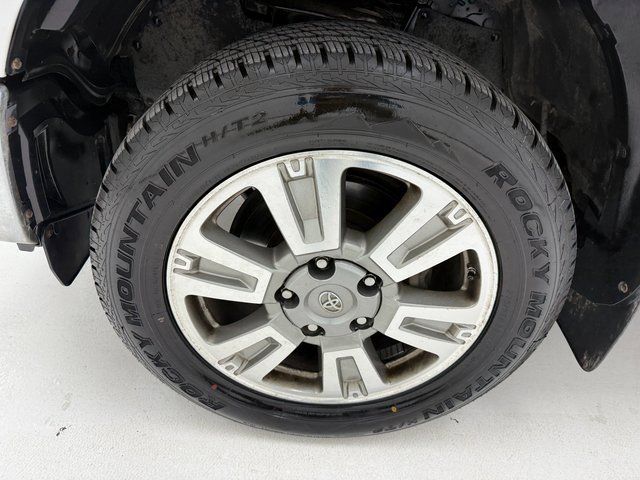 Used 2015 Toyota Tundra SR5 w/ SR5 Upgrade Package image 7