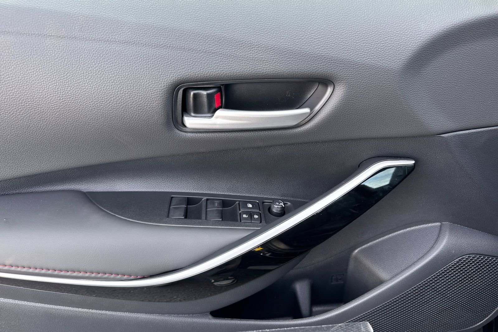 New 2026 Toyota Corolla XSE image 13