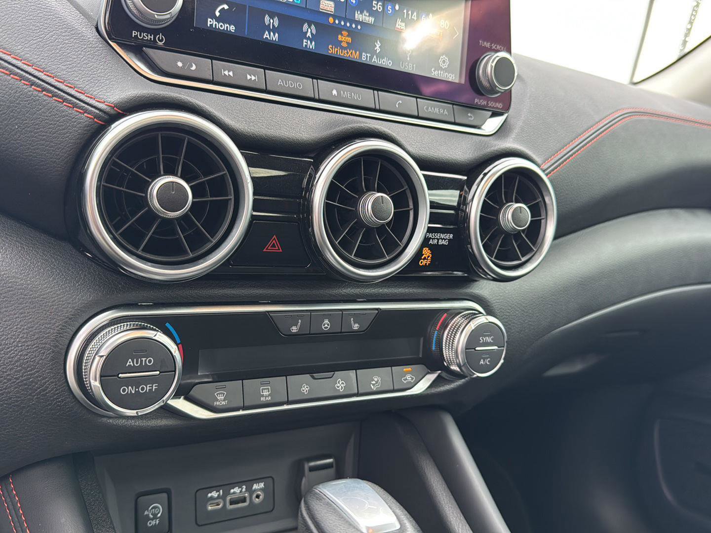 Used 2024 Nissan Sentra SR w/ SR Premium Package image 22