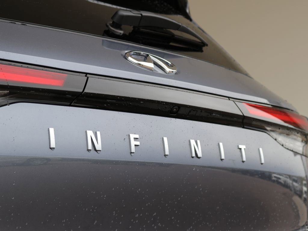 Certified 2023 INFINITI QX60 Sensory w/ Vision Package image 12