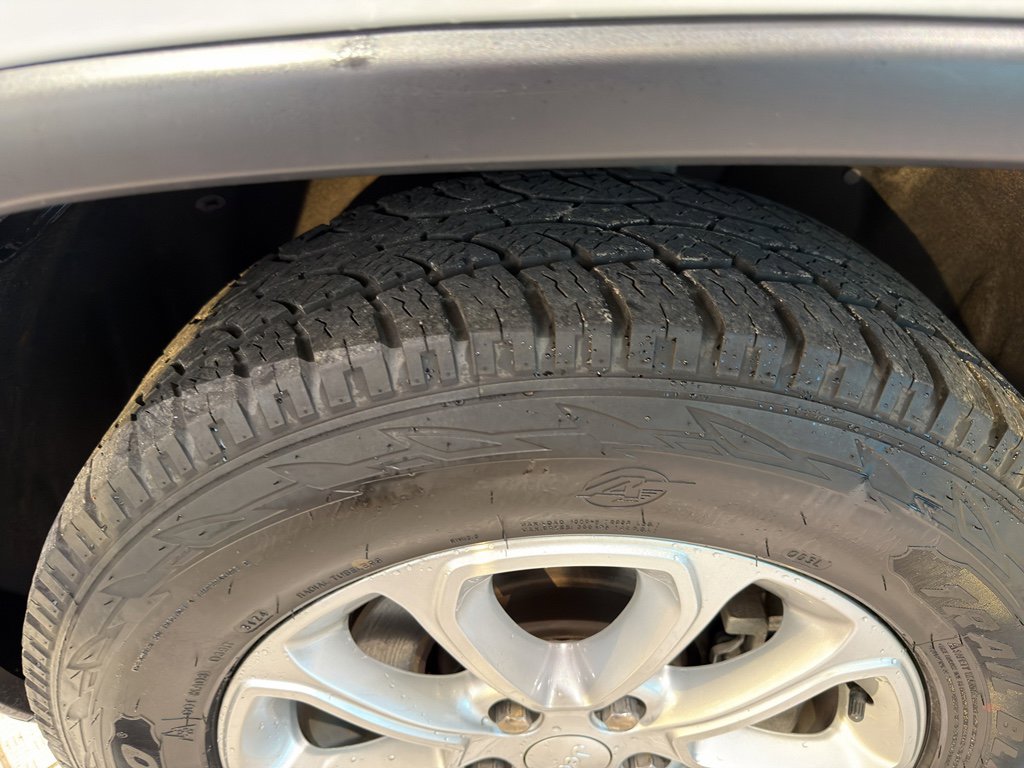 Used 2021 Jeep Grand Cherokee Laredo image 10