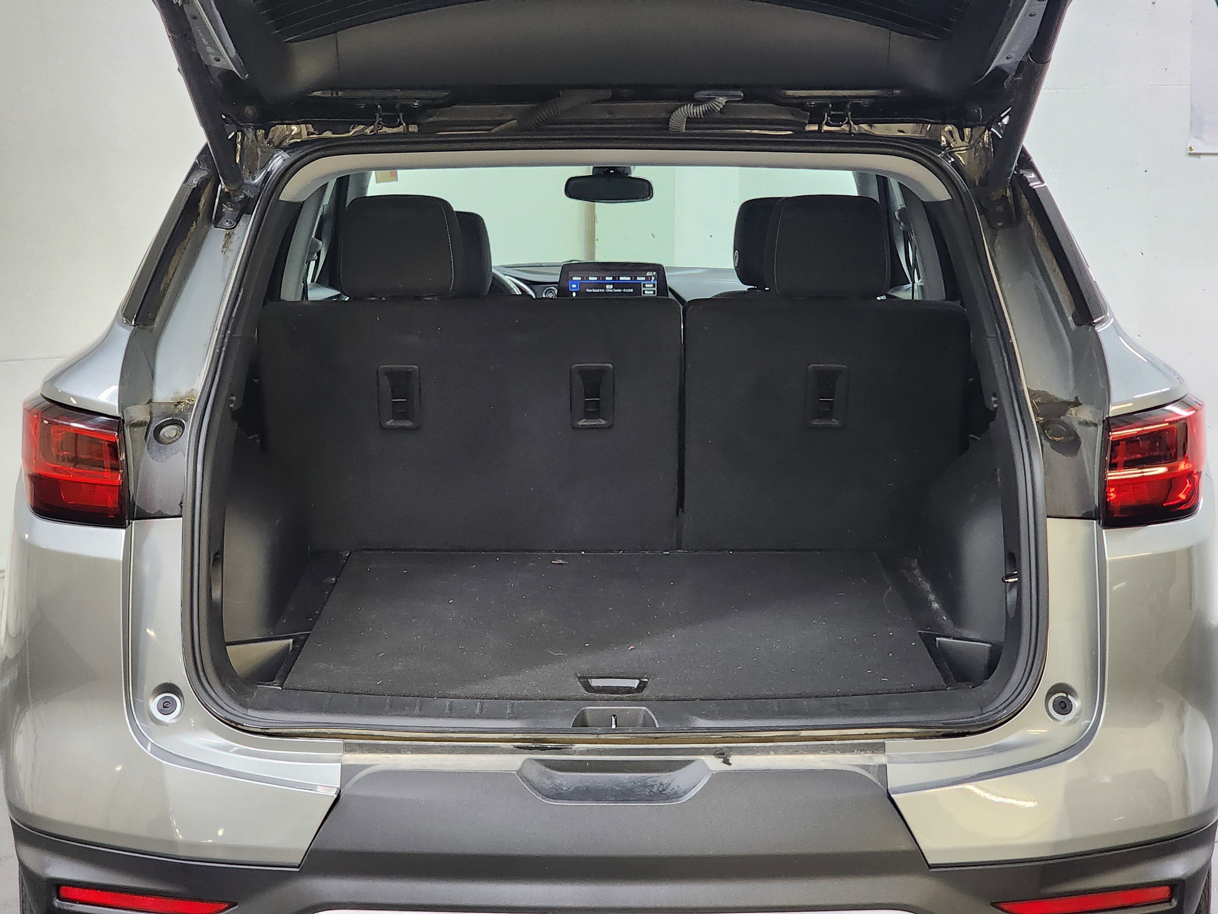 Used 2023 Chevrolet Blazer LT w/ Convenience Package image 8