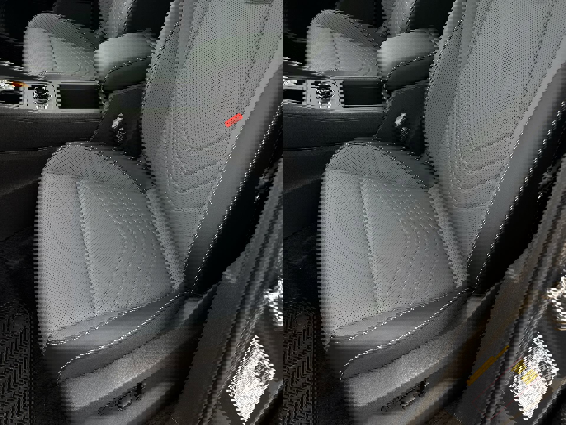 New 2026 Volkswagen Tiguan SE R-Line image 20