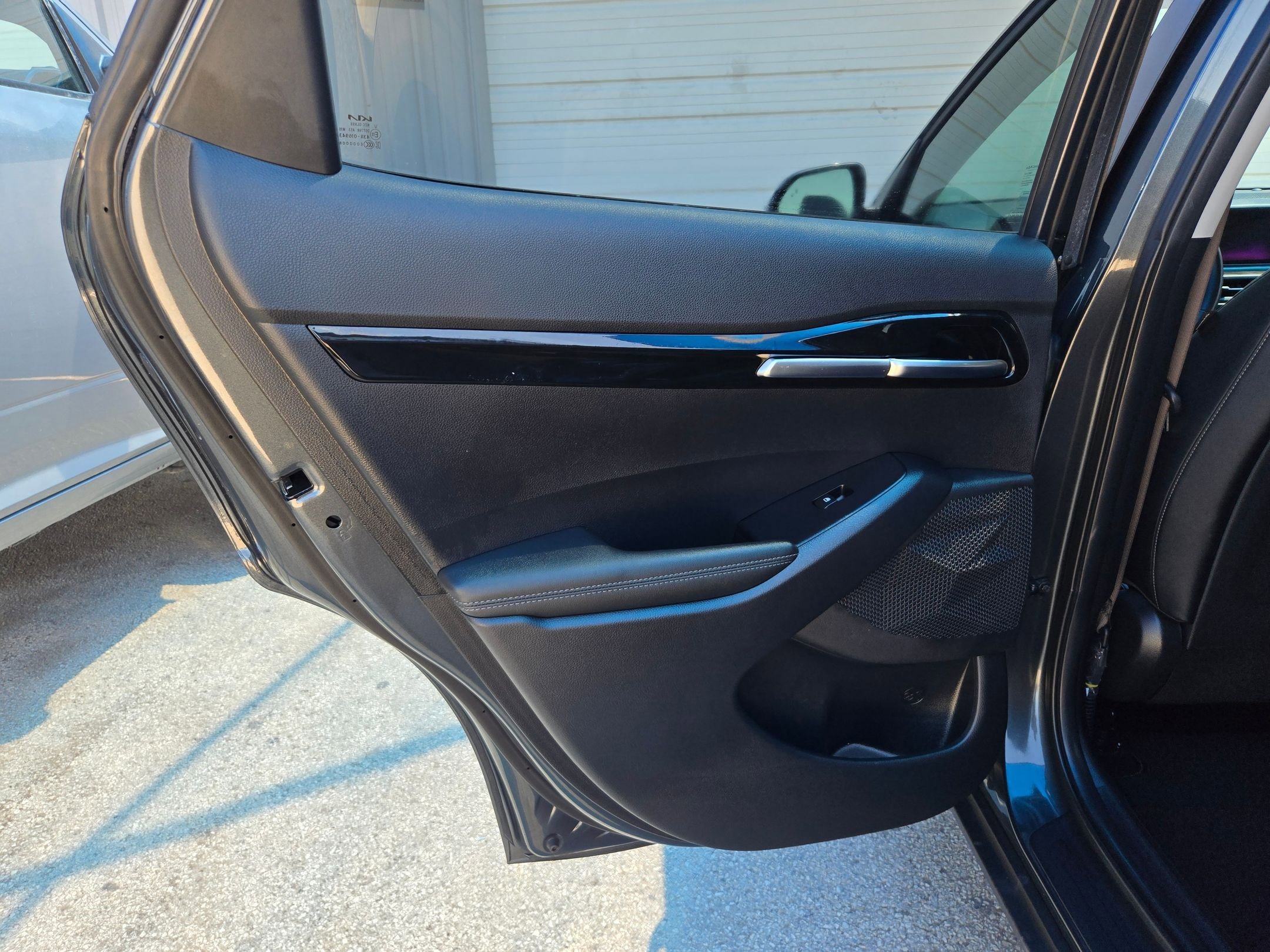 Used 2024 Kia Seltos EX FWD image 14