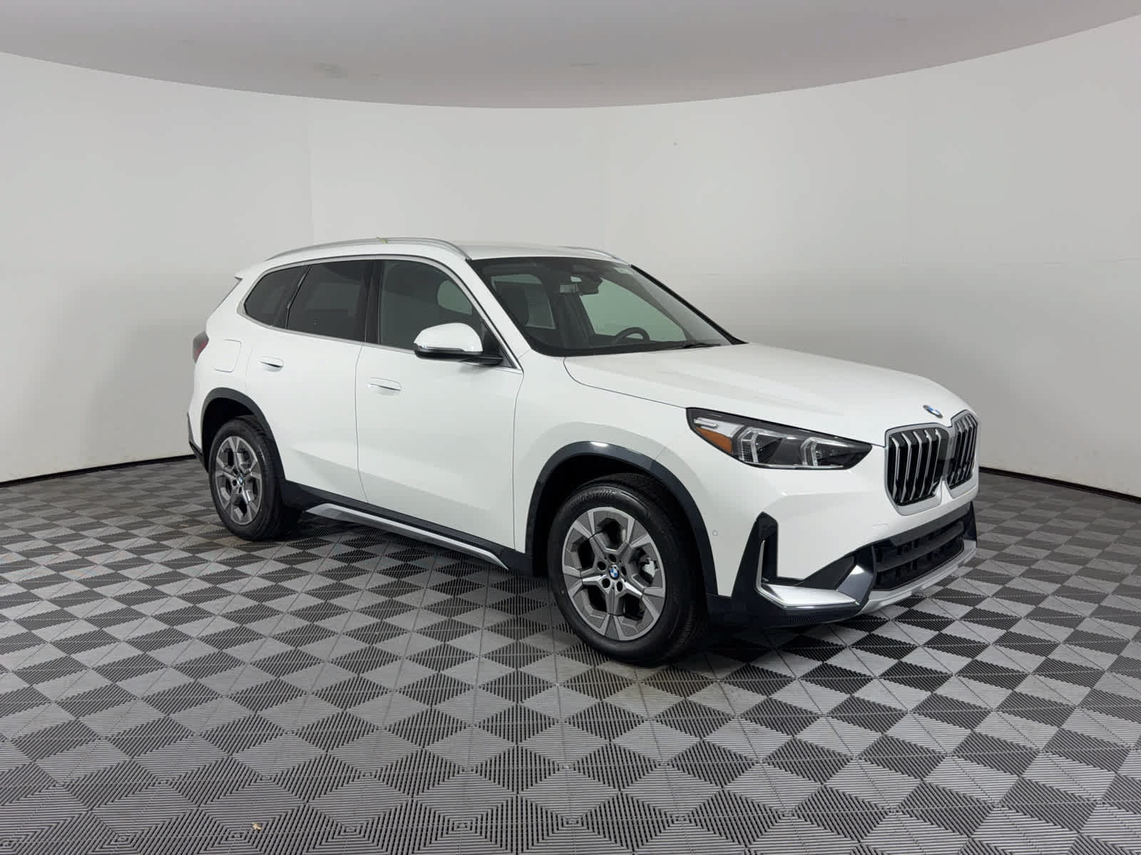 New 2027 BMW X1 xDrive28i