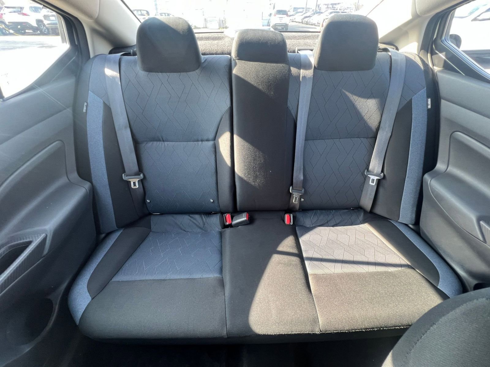 Used 2025 Nissan Versa SV image 33