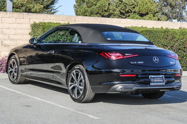 Used 2025 Mercedes-Benz CLE 300 4MATIC Cabriolet image 6