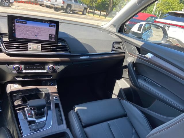 Used 2025 Audi Q5 2.0T Premium Plus AWD/4WD image 16