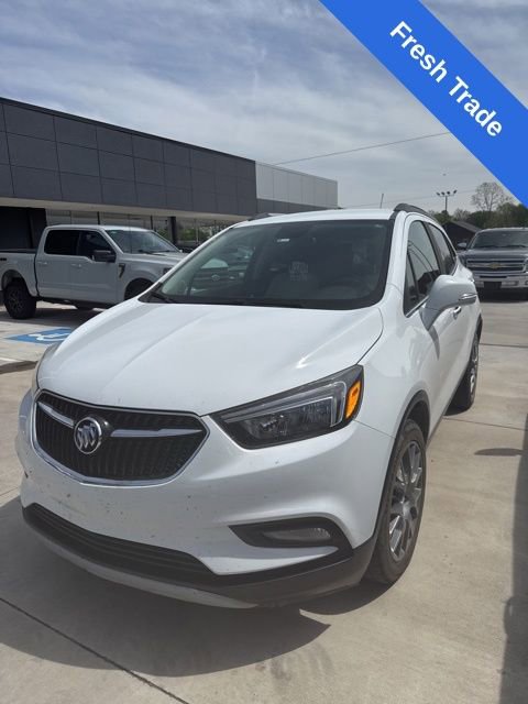 Used 2018 Buick Encore Sport Touring image 2
