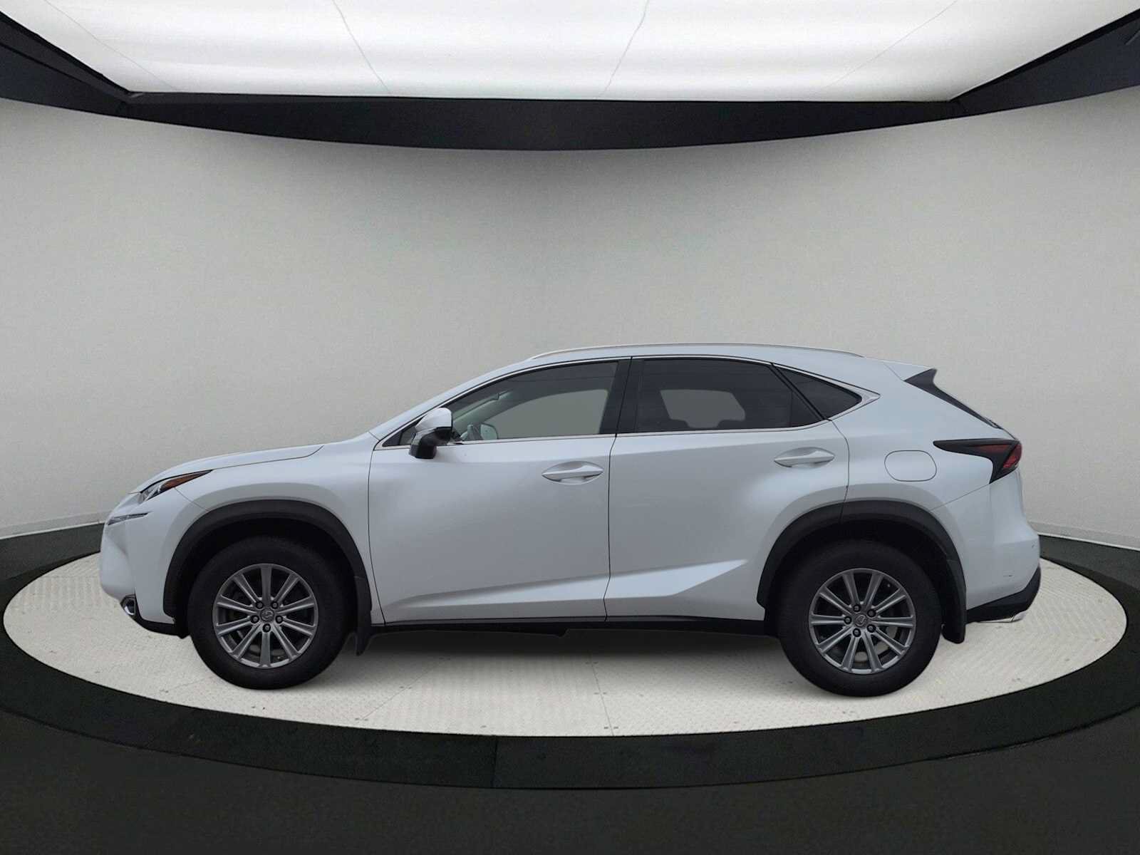 Used 2016 Lexus NX 200t FWD image 5
