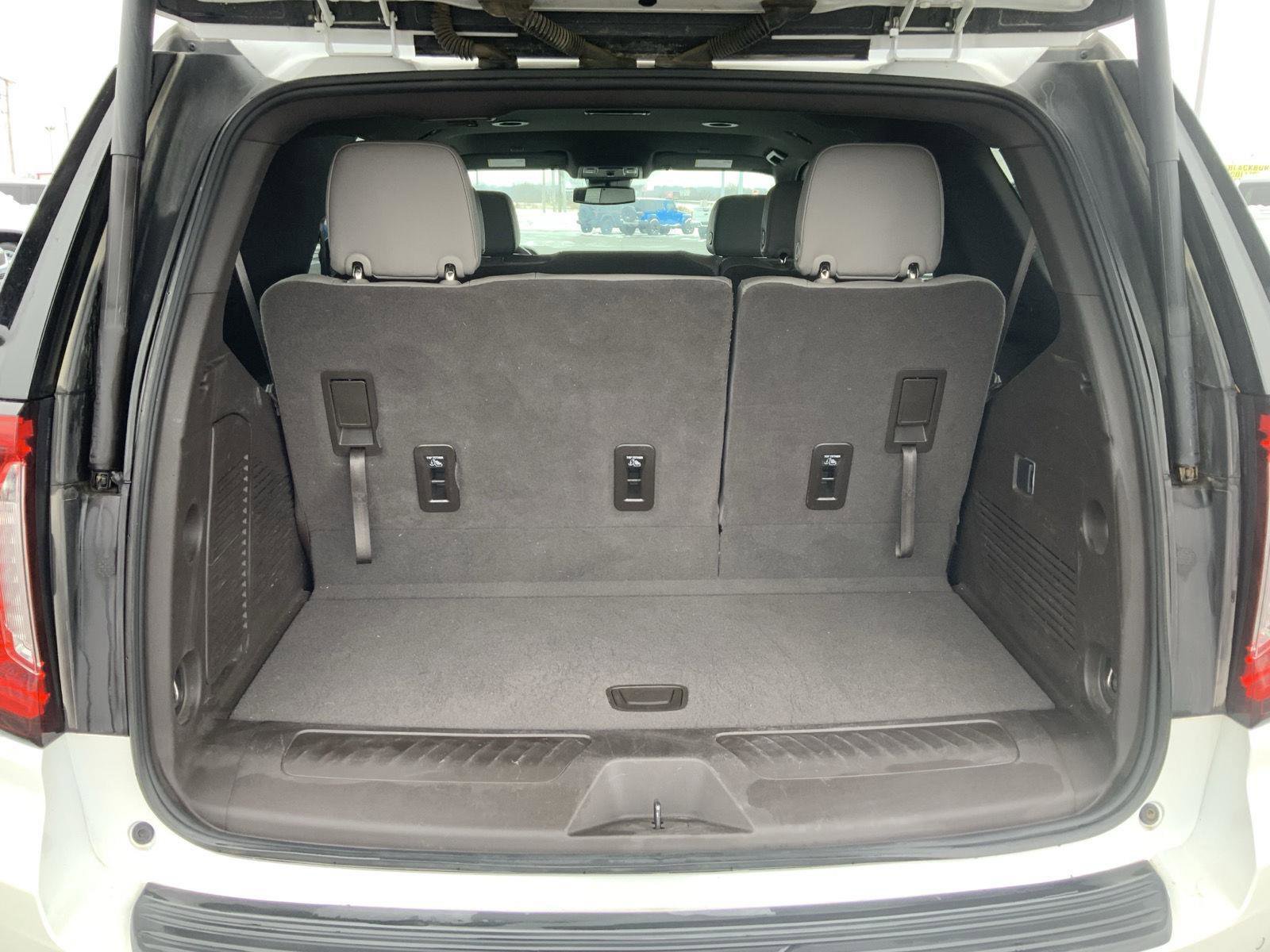Used 2023 GMC Yukon SLT image 10