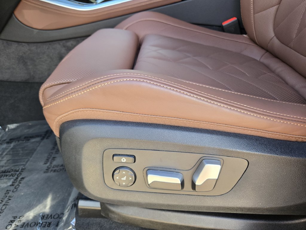 Certified 2026 BMW X5 xDrive50e w/ M Sport Package AWD/4WD image 27