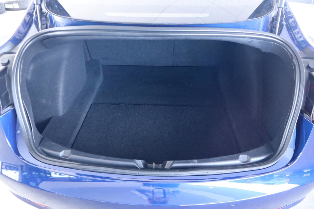 Used 2018 Tesla Model 3 Long Range RWD image 30