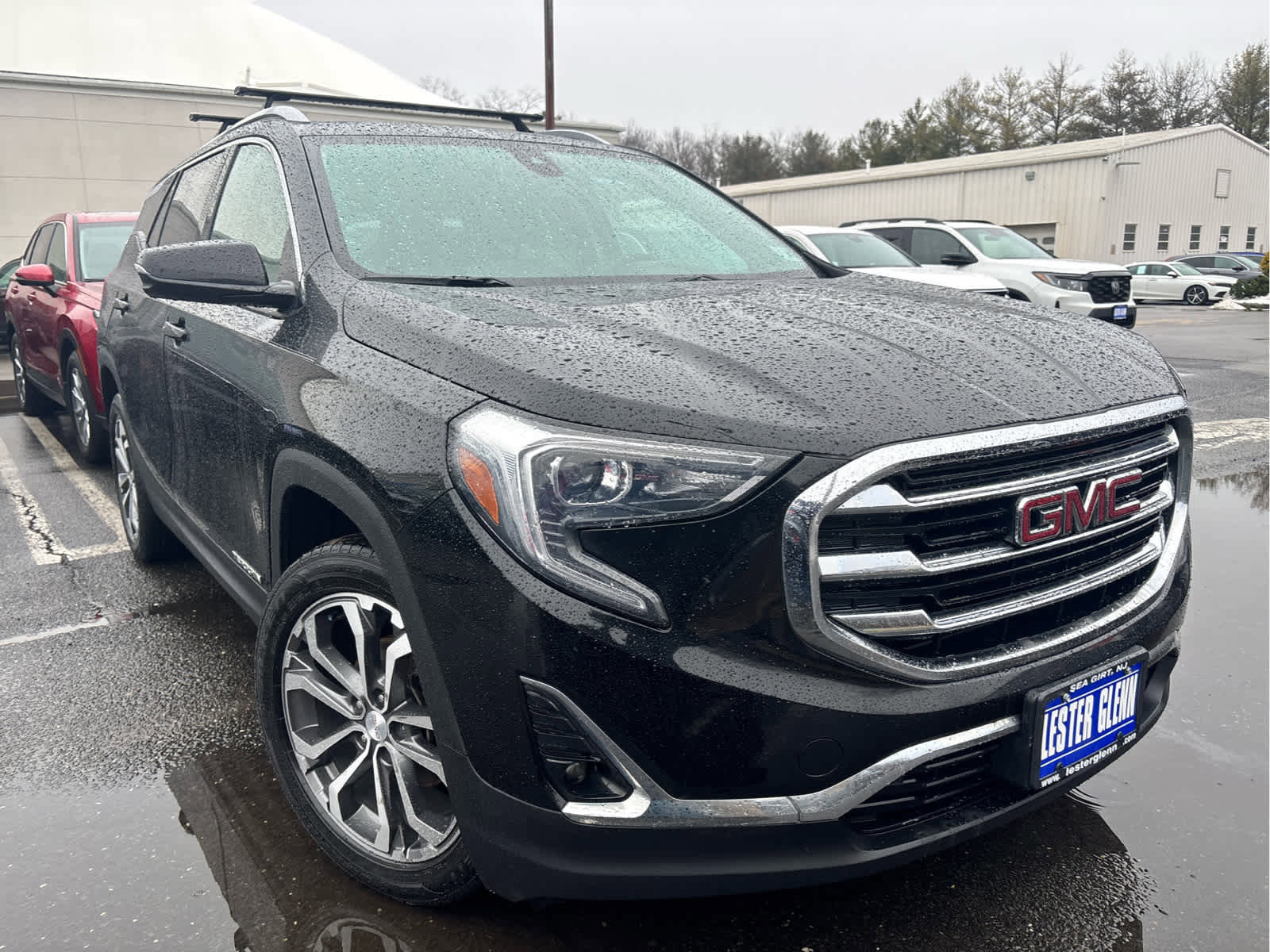 Used 2021 GMC Terrain SLT image 2