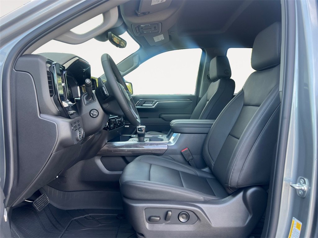 New 2026 Chevrolet Silverado 1500 LTZ w/ Technology Package image 9
