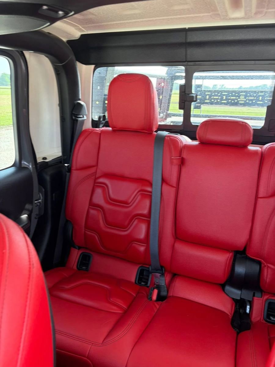 Used 2020 Jeep Gladiator Rubicon AWD/4WD image 8