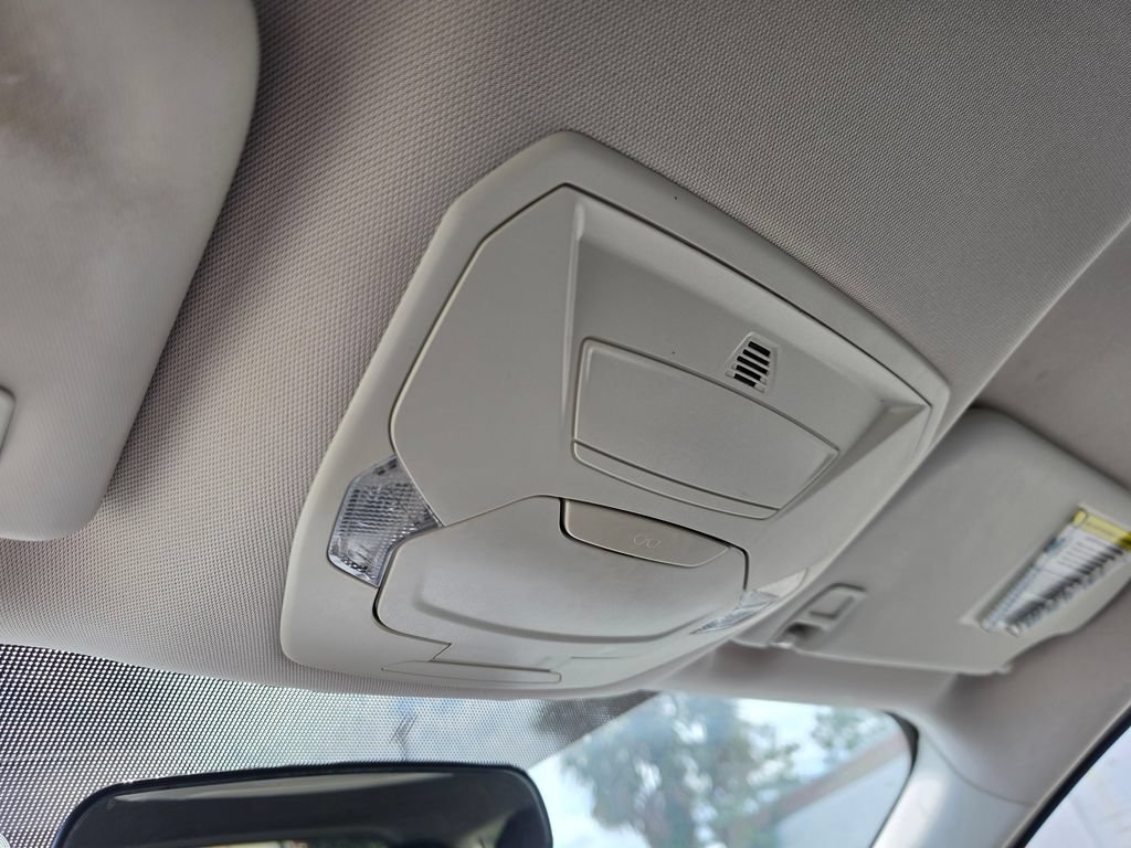 Used 2017 Ford Escape SE FWD image 8