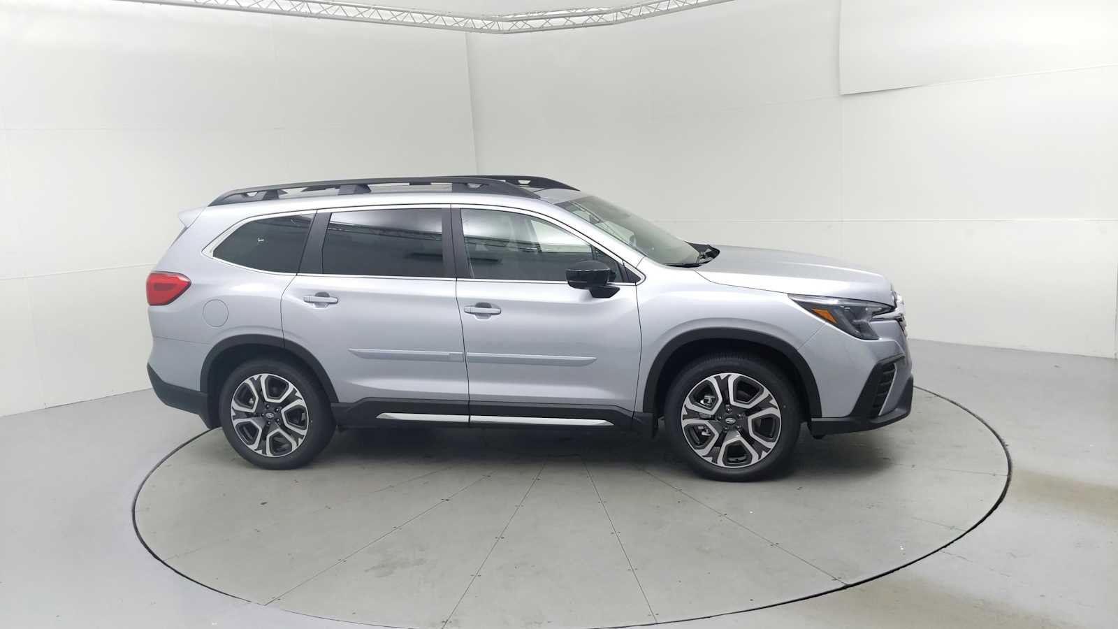 New 2025 Subaru Ascent Limited image 12