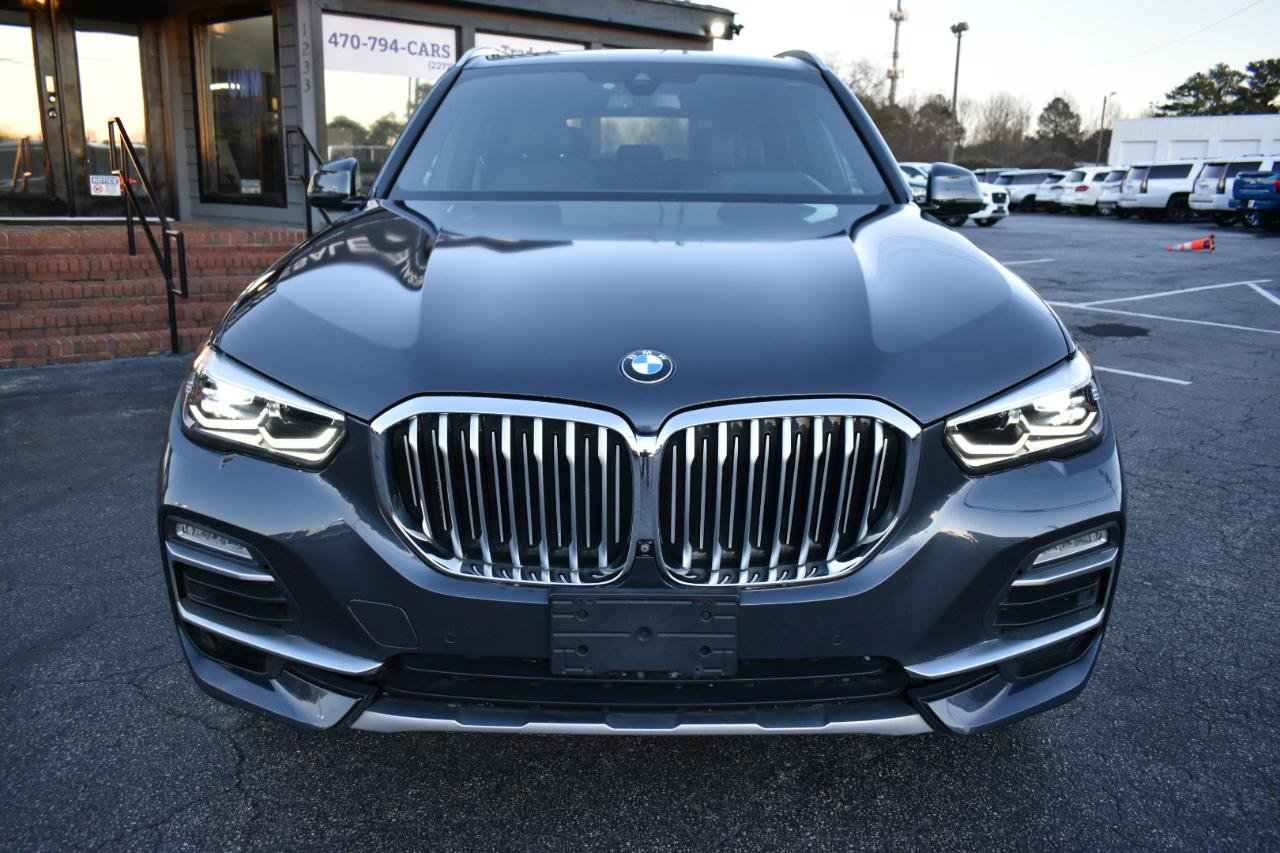 Used 2019 BMW X5 xDrive50i w/ Parking Assistance Package AWD/4WD image 3
