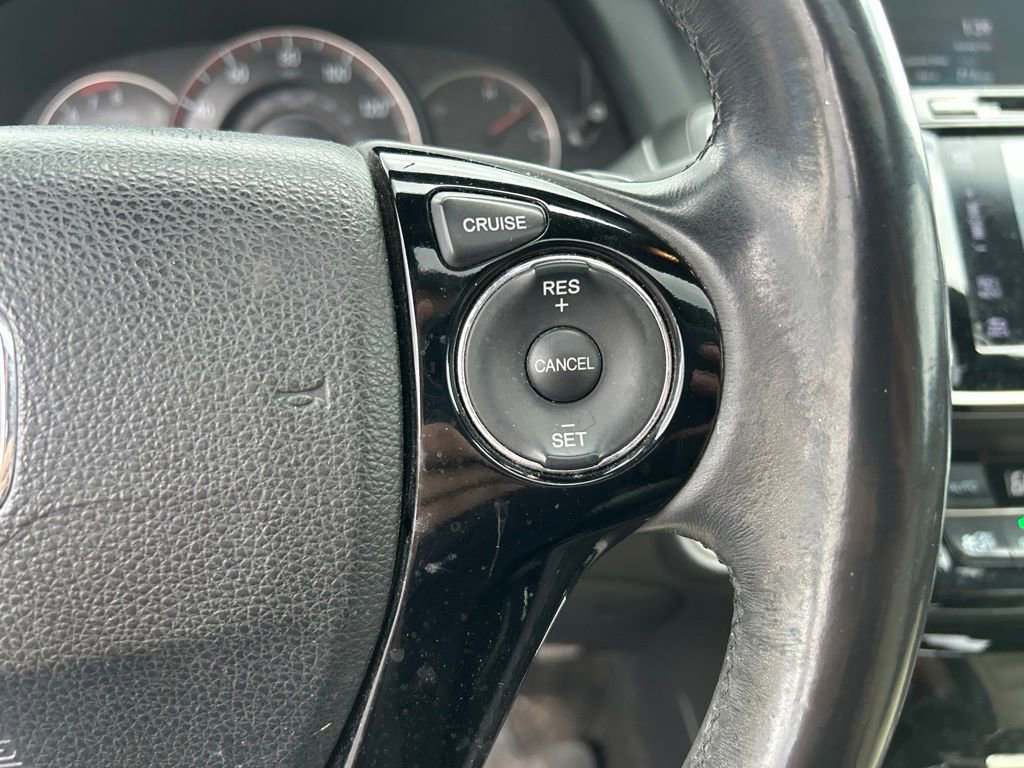 Used 2017 Honda Accord EX-L image 23