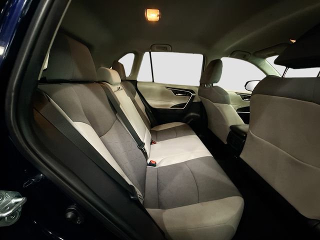 Used 2021 Toyota RAV4 XLE AWD/4WD image 25