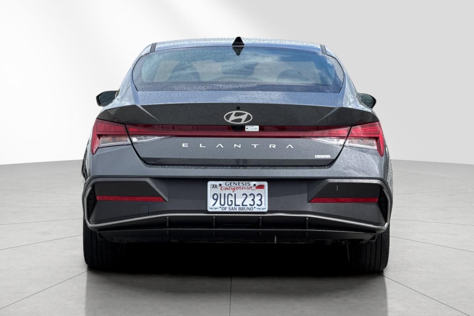 Used 2025 Hyundai Elantra Hybrid FWD image 5