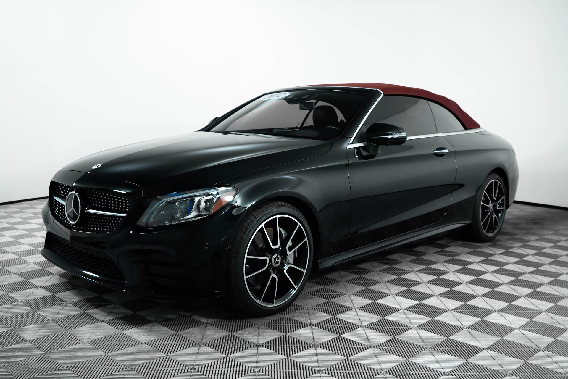 Used 2022 Mercedes-Benz C 300 Cabriolet image 4
