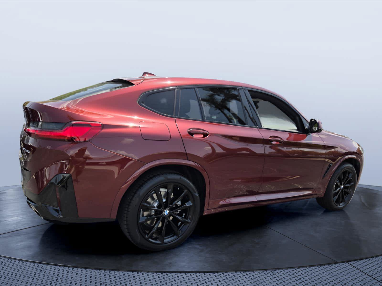Used 2025 BMW X4 xDrive30i w/ Premium Package AWD/4WD image 6
