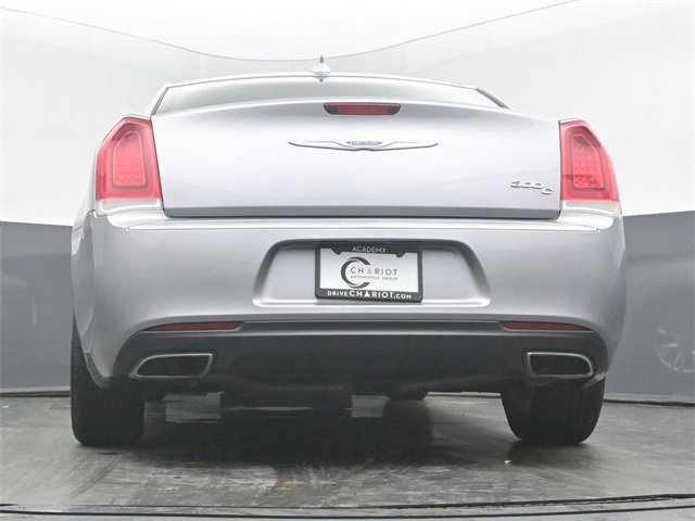 Used 2017 Chrysler 300 C image 50