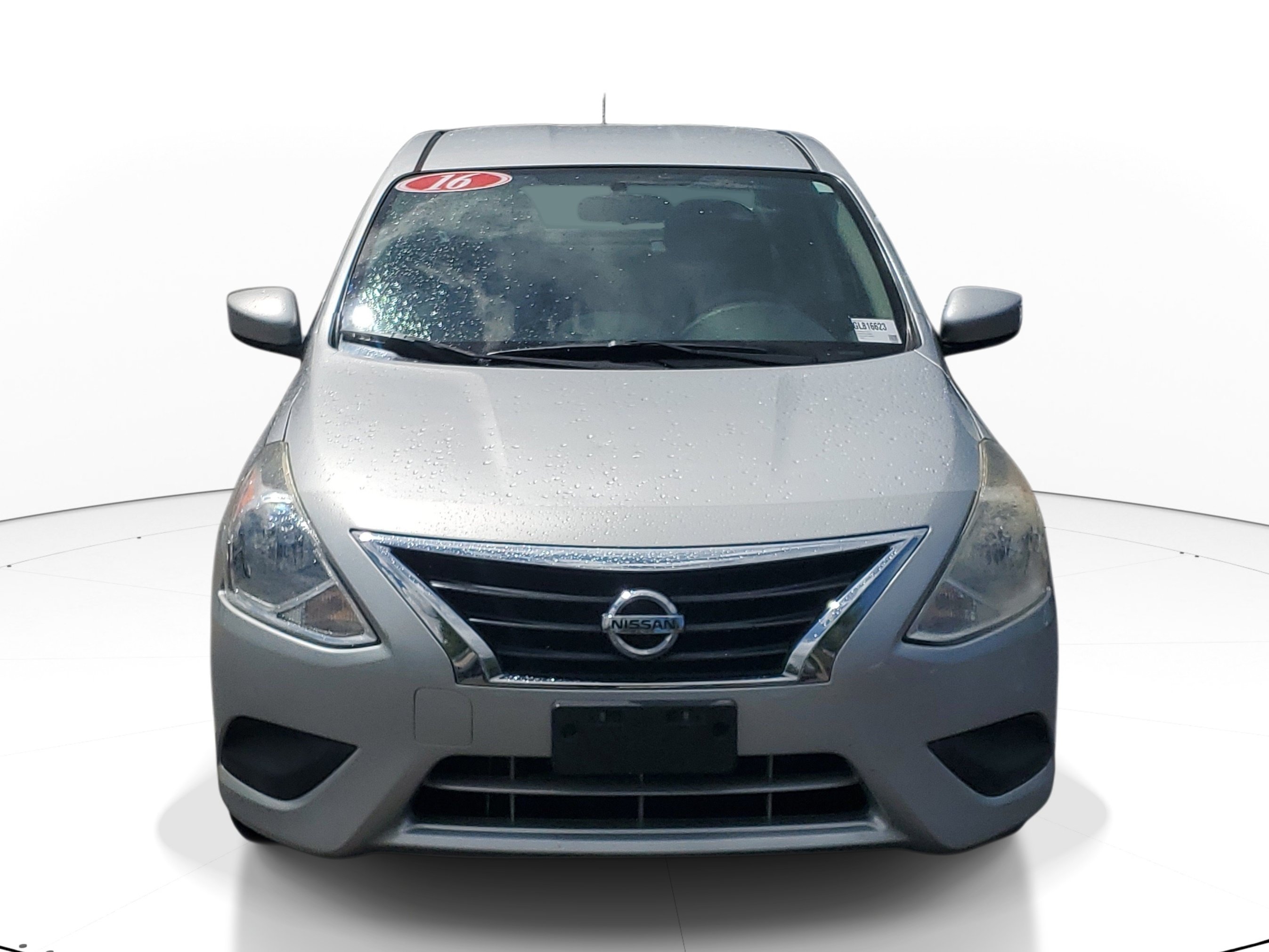 Used 2016 Nissan Versa S Plus FWD image 2