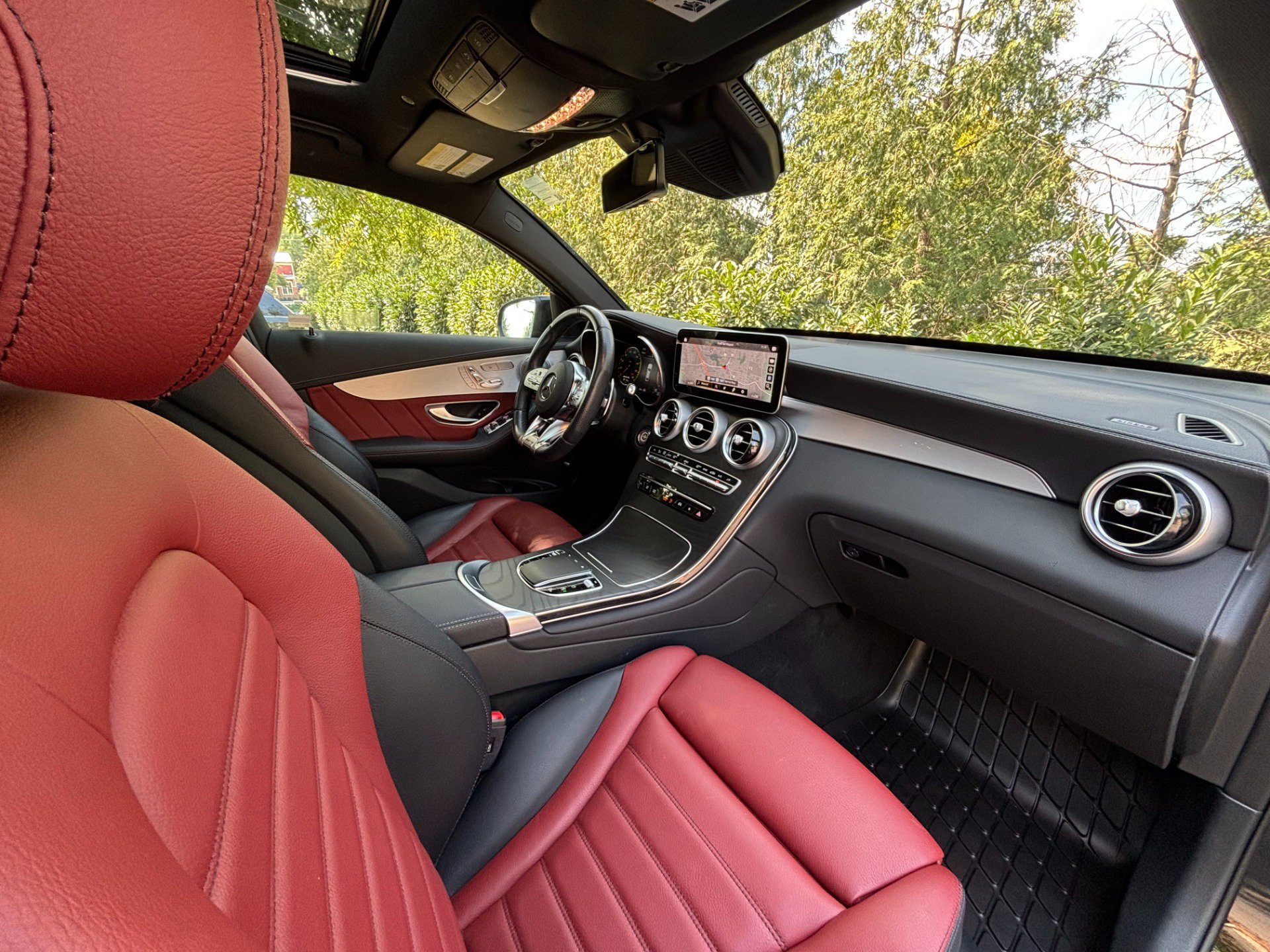 Used 2023 Mercedes-Benz GLC 43 AMG 4MATIC Coupe image 24