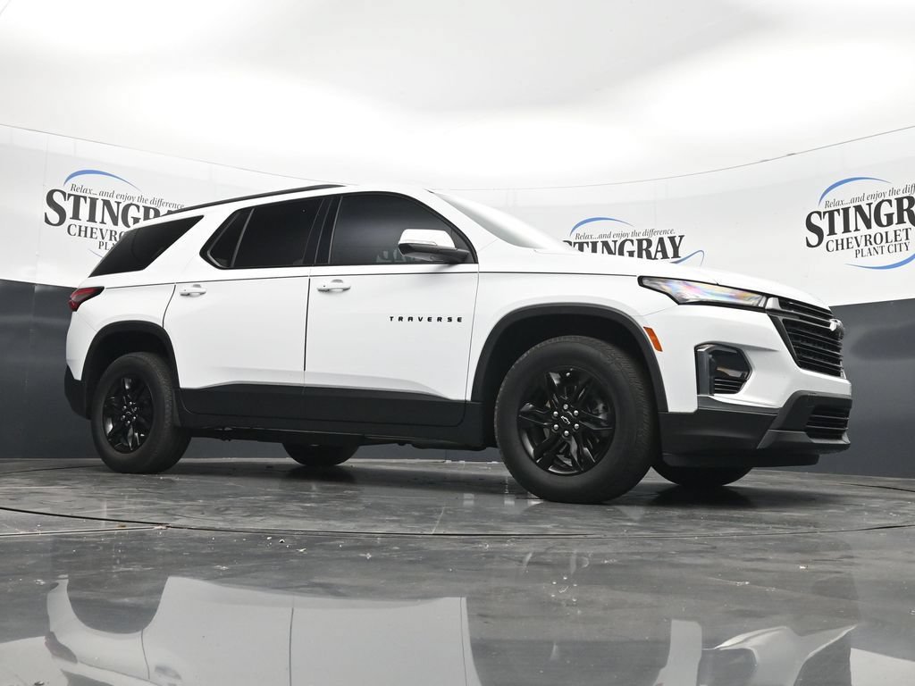 Used 2023 Chevrolet Traverse LT FWD image 26