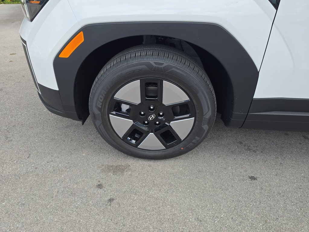 New 2027 Hyundai Santa Fe SEL FWD image 10