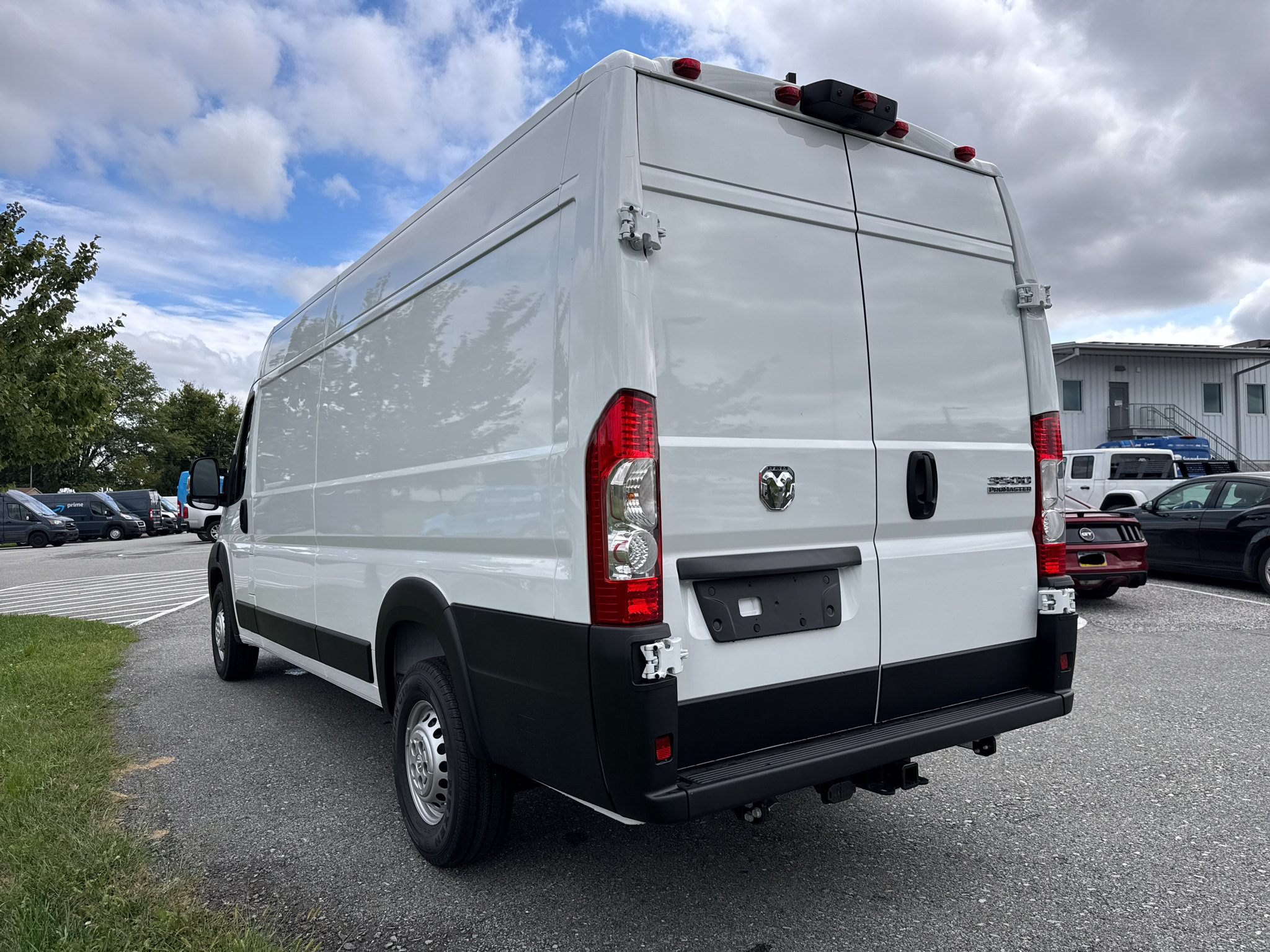 New 2026 RAM ProMaster 3500 w/ Convenience Group FWD image 21