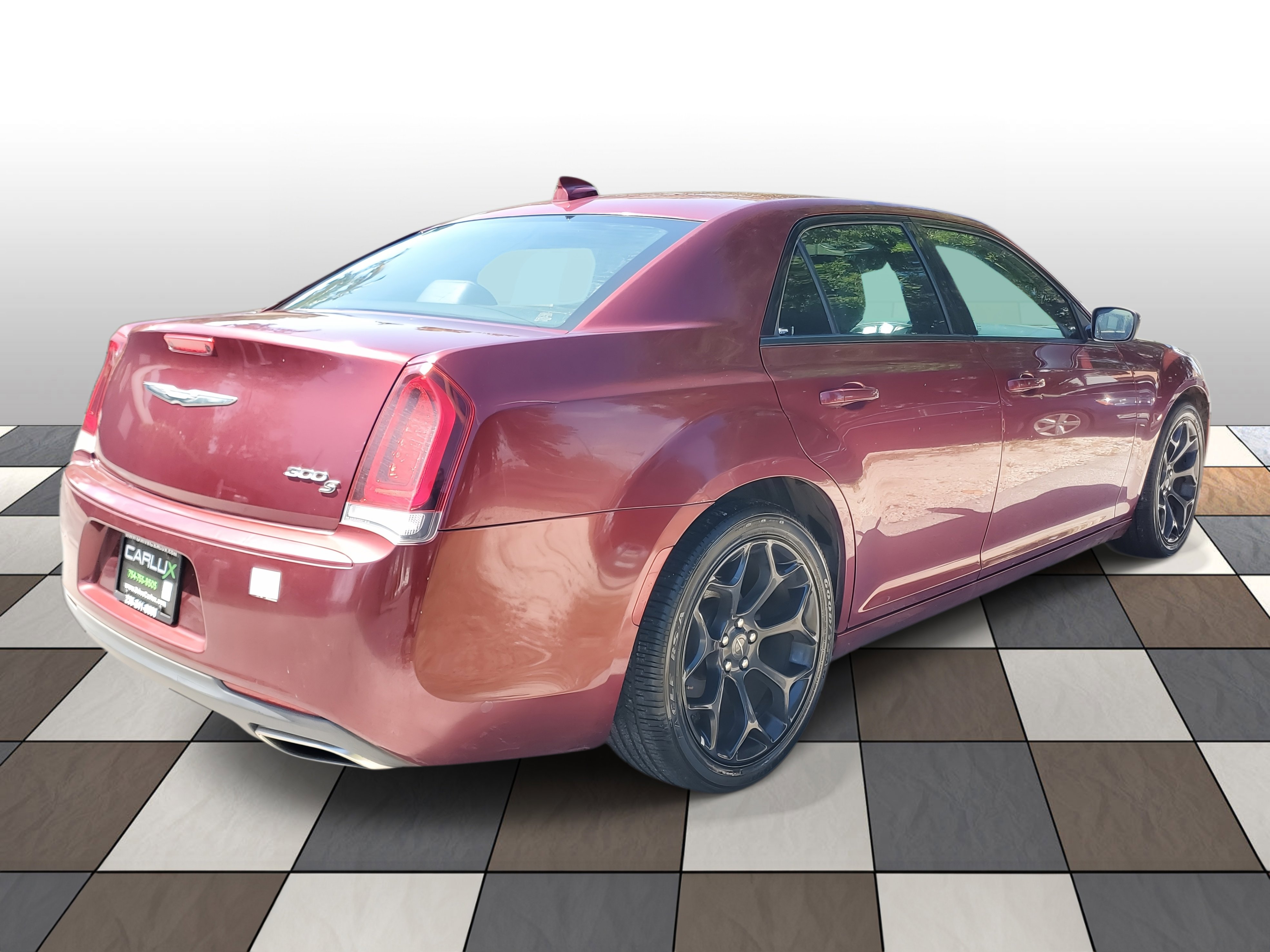 Used 2019 Chrysler 300 S image 4