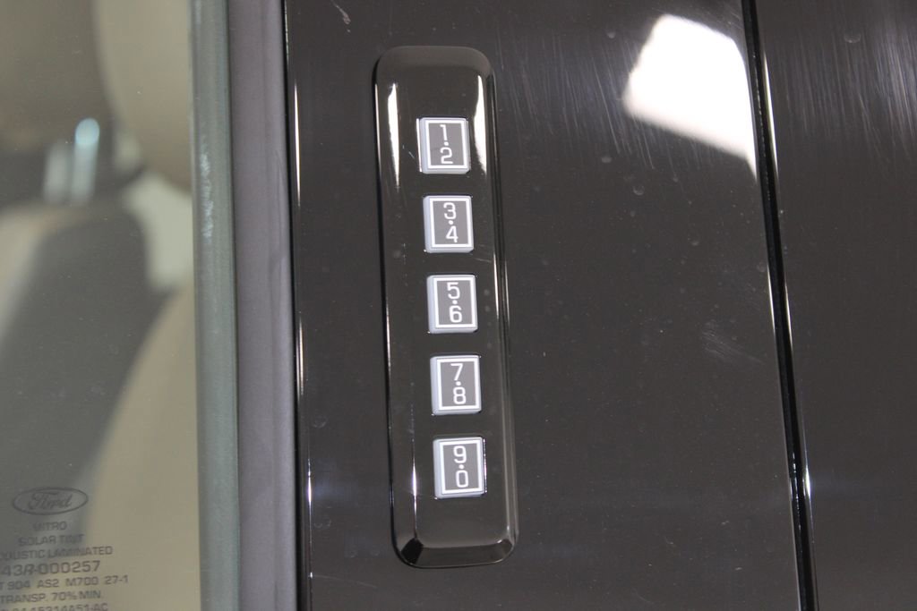 New 2026 Ford F250 Lariat w/ Chrome Package image 23