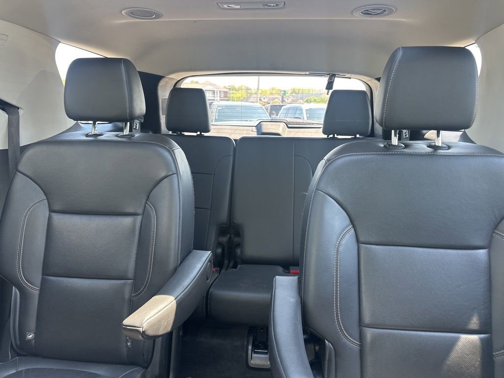 Used 2019 Chevrolet Traverse Premier w/ Redline Edition AWD/4WD image 10
