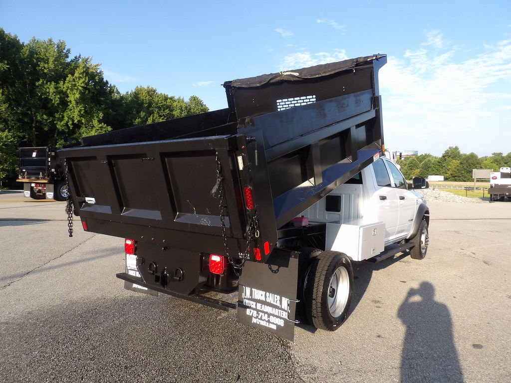 Used 2022 RAM 5500 Tradesman AWD/4WD image 7