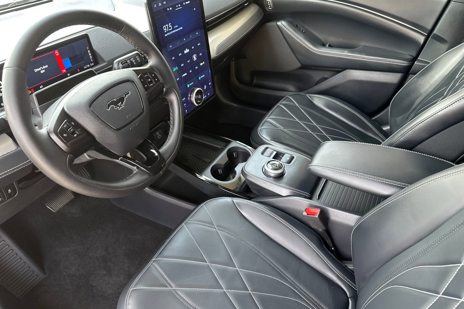 Used 2023 Ford Mustang Mach-E Select image 10