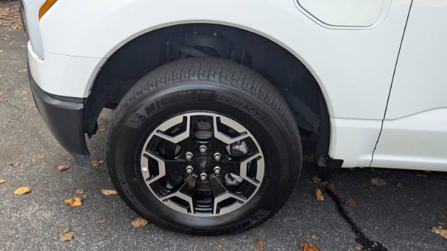 Used 2022 Ford F150 Lightning Pro image 9