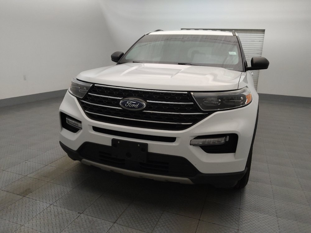 Used 2023 Ford Explorer XLT w/ Equipment Group 202A RWD image 15