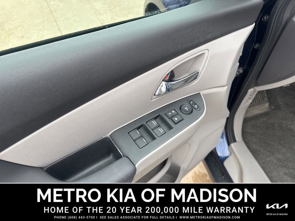 Used 2015 Honda Odyssey EX image 11