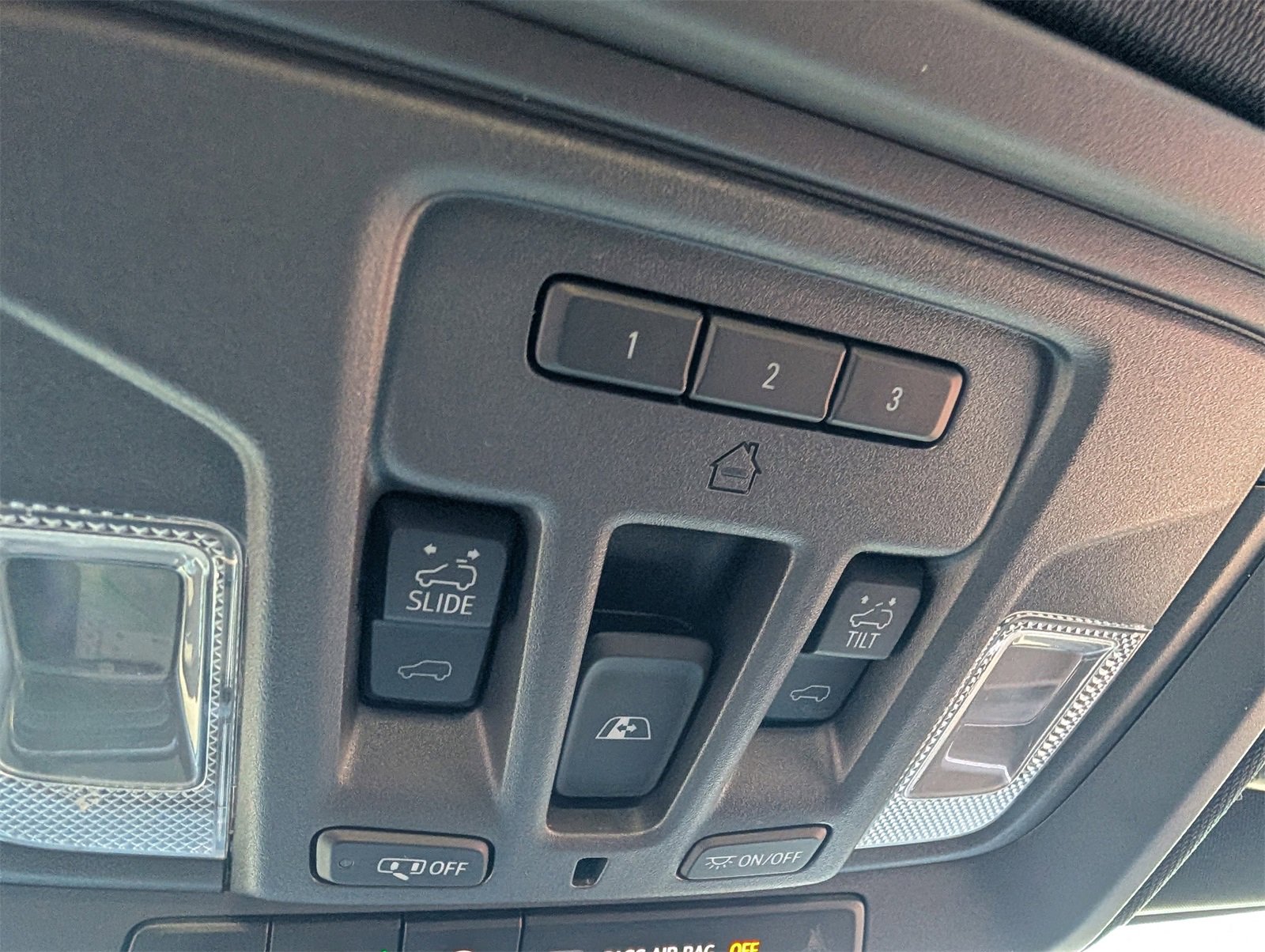 Used 2024 Chevrolet Silverado 1500 High Country w/ Z71 Off-Road Package image 34