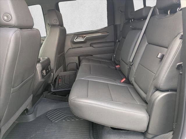 Used 2026 Chevrolet Silverado 1500 LT Trail Boss w/ Convenience Package II AWD/4WD image 17
