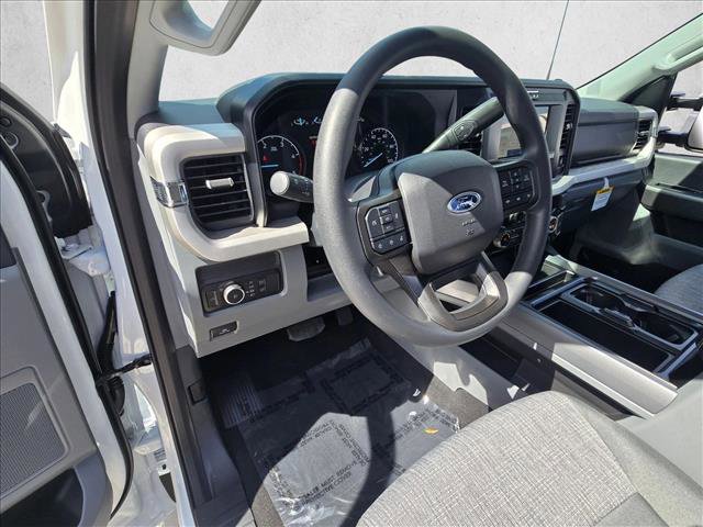 New 2026 Ford F250 XLT w/ FX4 Off-Road Package image 3