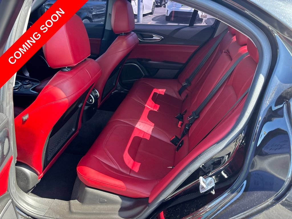 Used 2020 Alfa Romeo Giulia w/ Nero Edizione RWD image 15