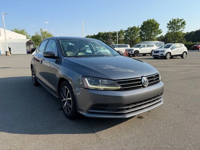 Used 2017 Volkswagen Jetta SE FWD image 7